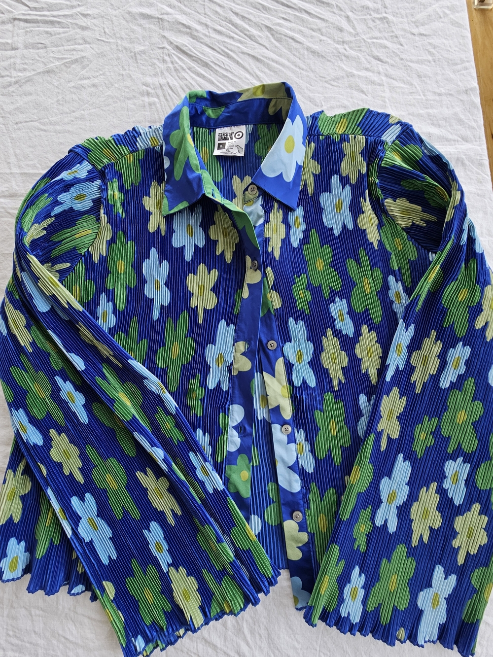 Target Sammy B Blue Floral Pleated Button-Down Shirt Size XL